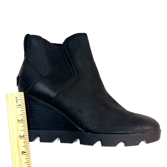 Sorel Women’s Joan Uptown Waterproof Wedge Chelsea Boot in Black Size: 9 - Picture 8 of 16
